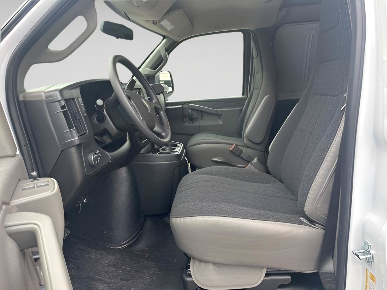 New 2026 Chevrolet Express 2500 Extended w/ Driver Convenience Package RWD image 10