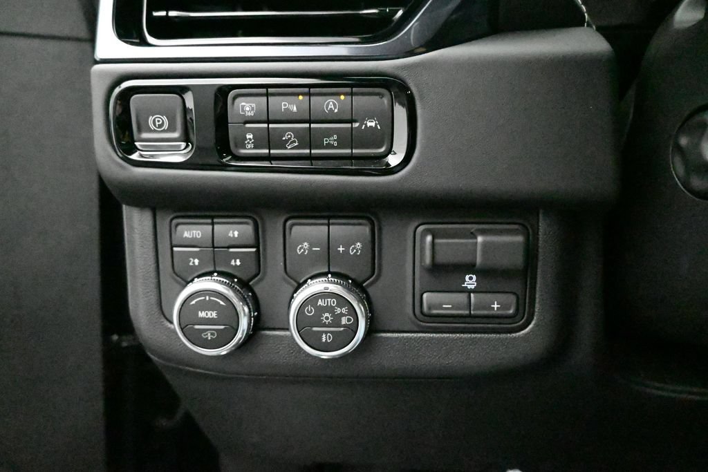 New 2026 GMC Yukon XL AT4 Ultimate w/ LPO, Floor Liner Package AWD/4WD image 23