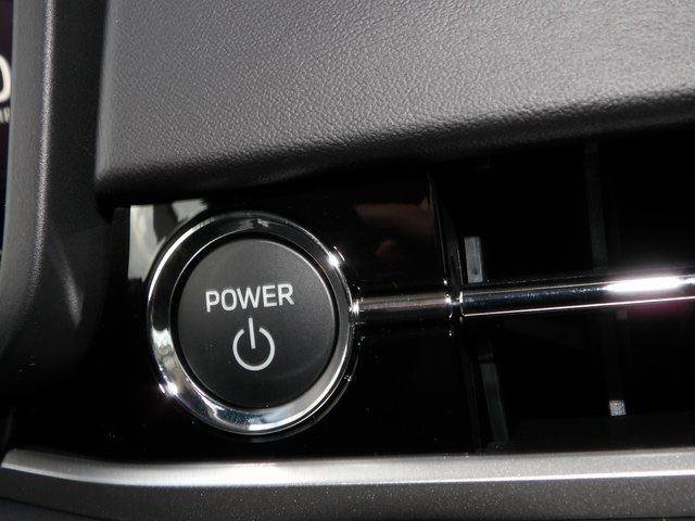 New 2025 Mitsubishi Outlander SE image 23