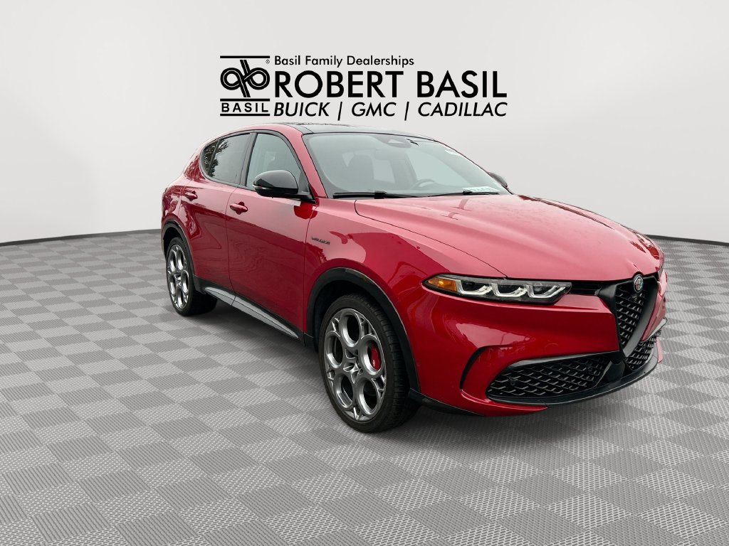 Used 2024 Alfa Romeo Tonale Ti AWD/4WD image 2