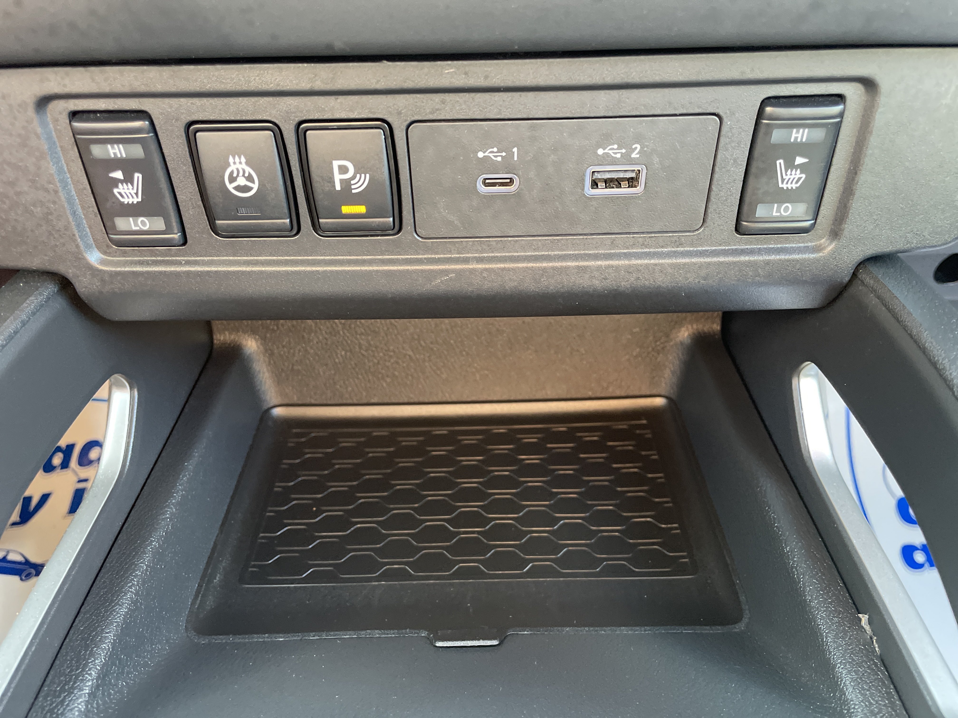 Used 2022 Nissan Frontier SV AWD/4WD image 17
