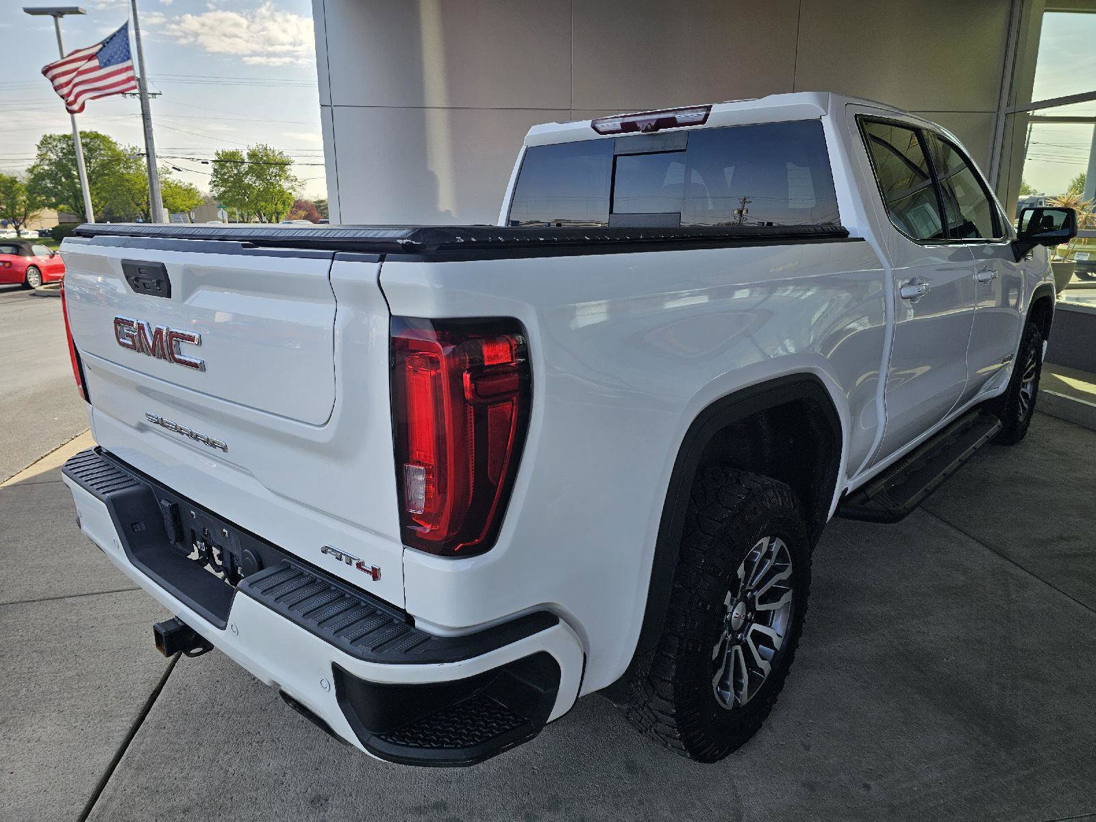 Used 2020 GMC Sierra 1500 AT4 w/ AT4 Premium Package AWD/4WD image 5