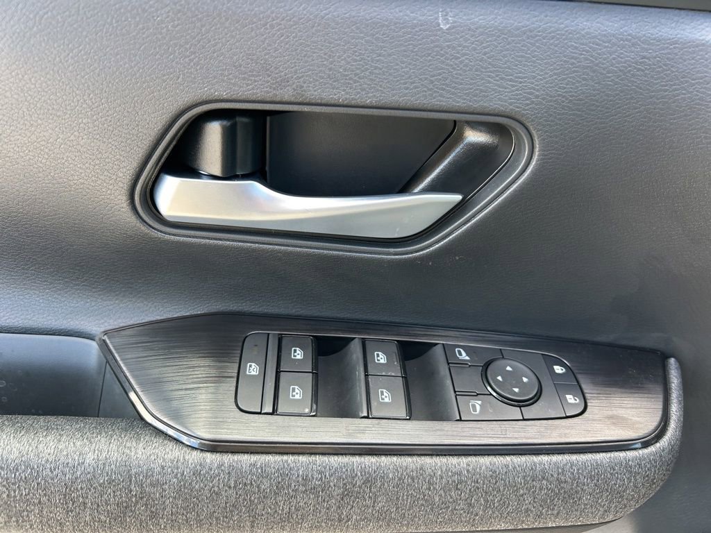 New 2026 Nissan Kicks SV w/ SV Premium Package FWD image 18