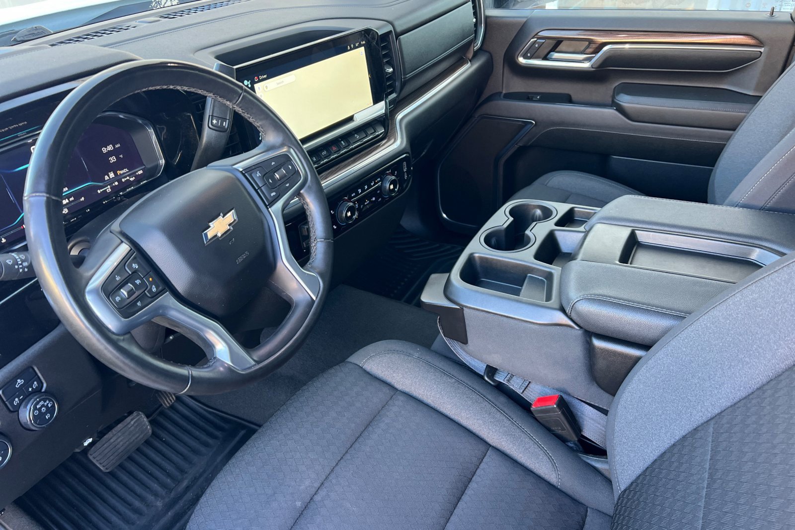 Used 2024 Chevrolet Silverado 2500 LT w/ Convenience Package image 10