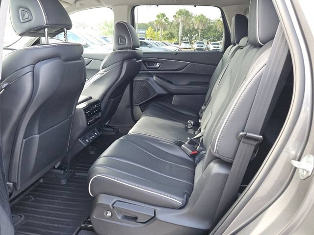 Certified 2023 Acura MDX w/ Advance Package AWD/4WD image 4