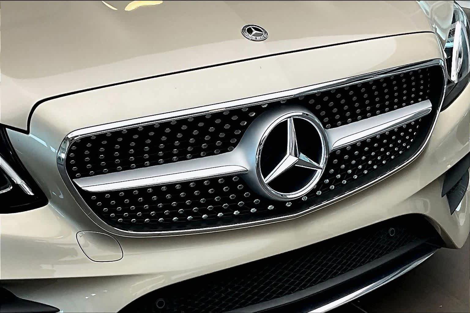 Used 2018 Mercedes-Benz E 400 Coupe image 32