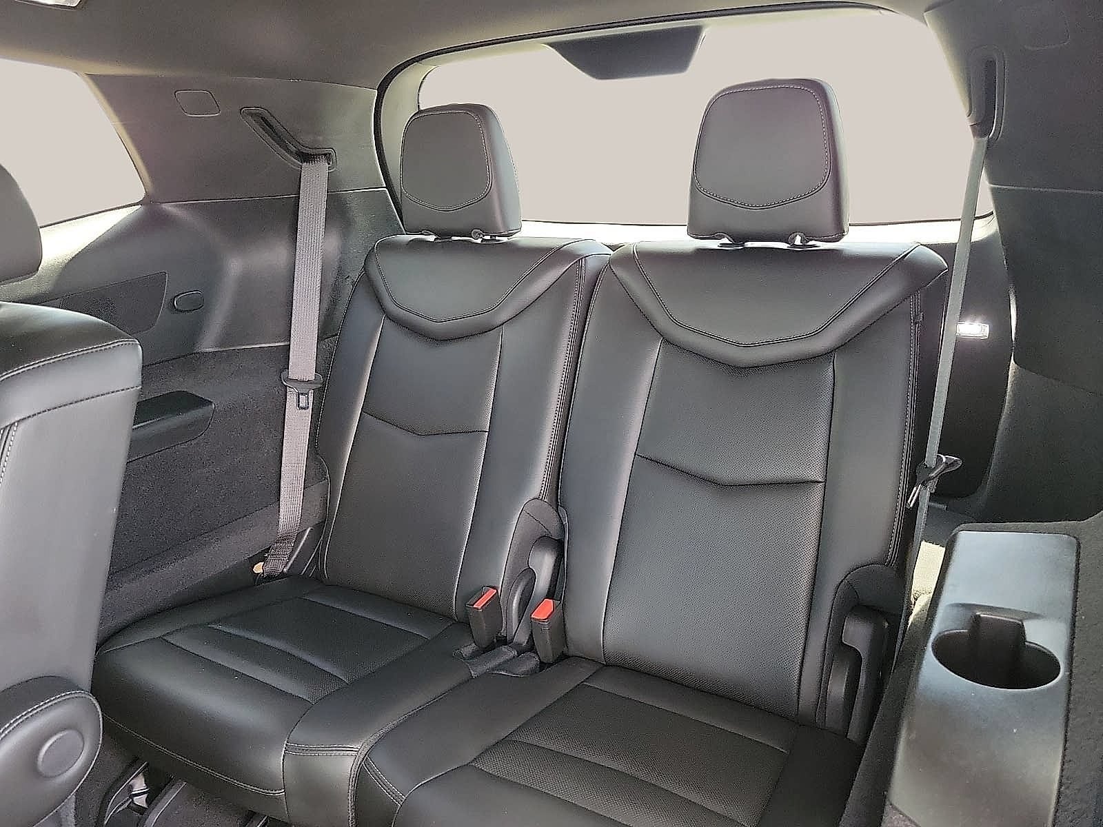 Certified 2025 Cadillac XT6 Premium Luxury AWD/4WD image 9