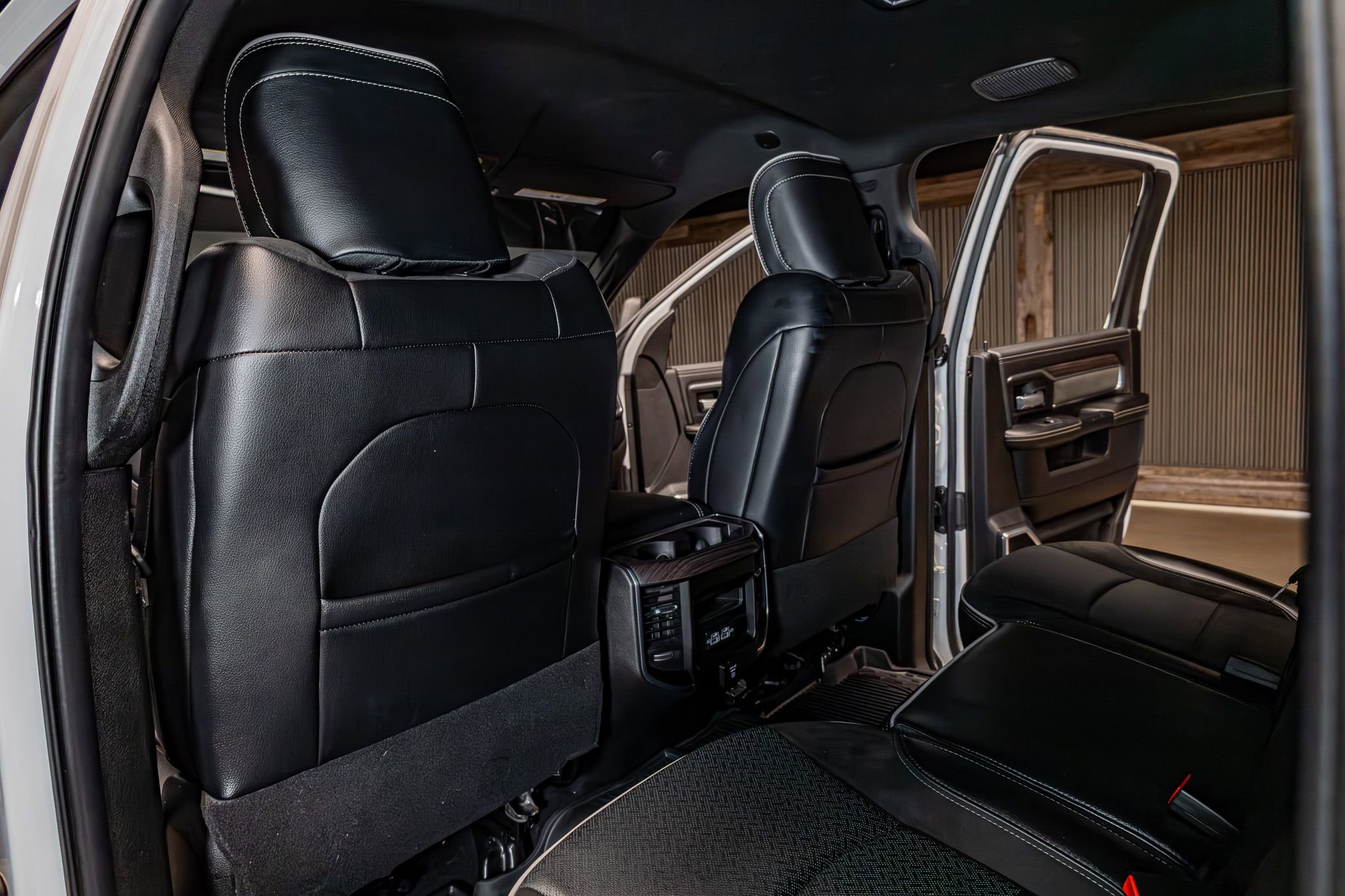 Used 2025 RAM 3500 Laramie w/ Night Edition AWD/4WD image 20