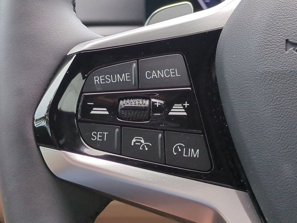 New 2025 BMW 330i Sedan w/ Premium Package RWD image 25
