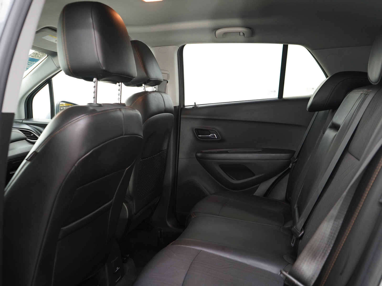 Used 2019 Chevrolet Trax LT w/ LT Convenience Package AWD/4WD image 19