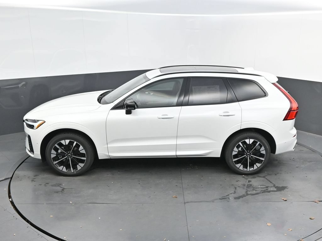 New 2026 Volvo XC60 B5 Plus w/ Protection Package Premier AWD/4WD image 23