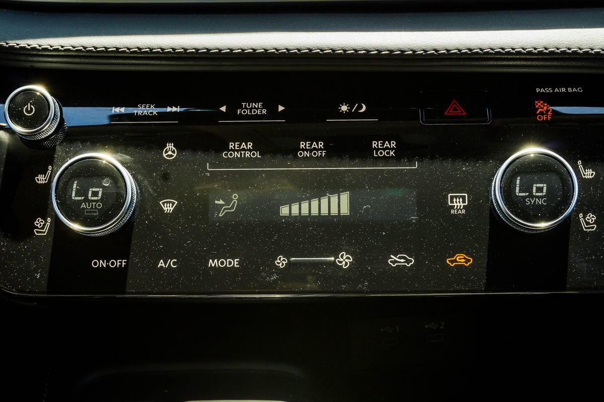 Certified 2026 INFINITI QX60 Luxe w/ Cargo Package image 25