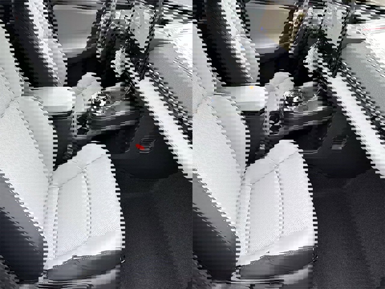 New 2026 Subaru Solterra Premium image 8