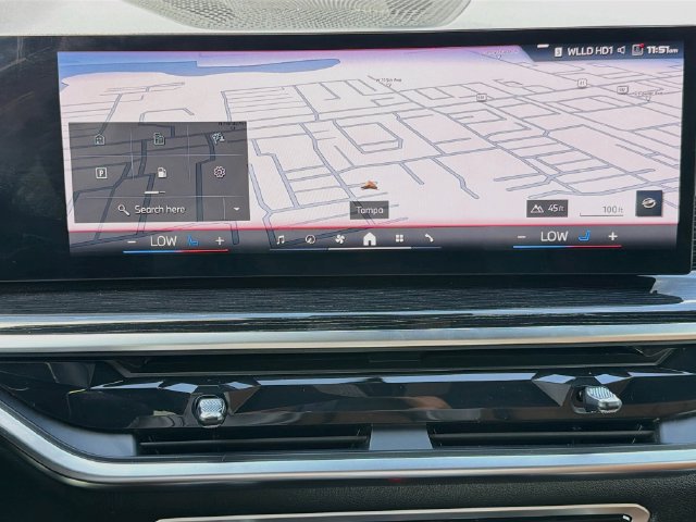Used 2025 BMW X6 M60i AWD/4WD image 33