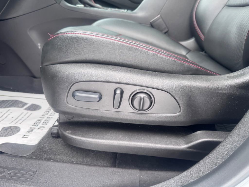 Used 2024 Chevrolet Equinox RS w/ RS Leather Package image 11