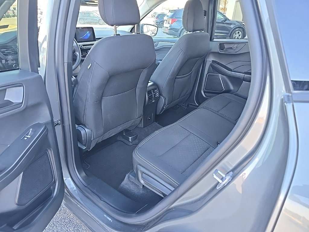Used 2025 Ford Escape Active image 18