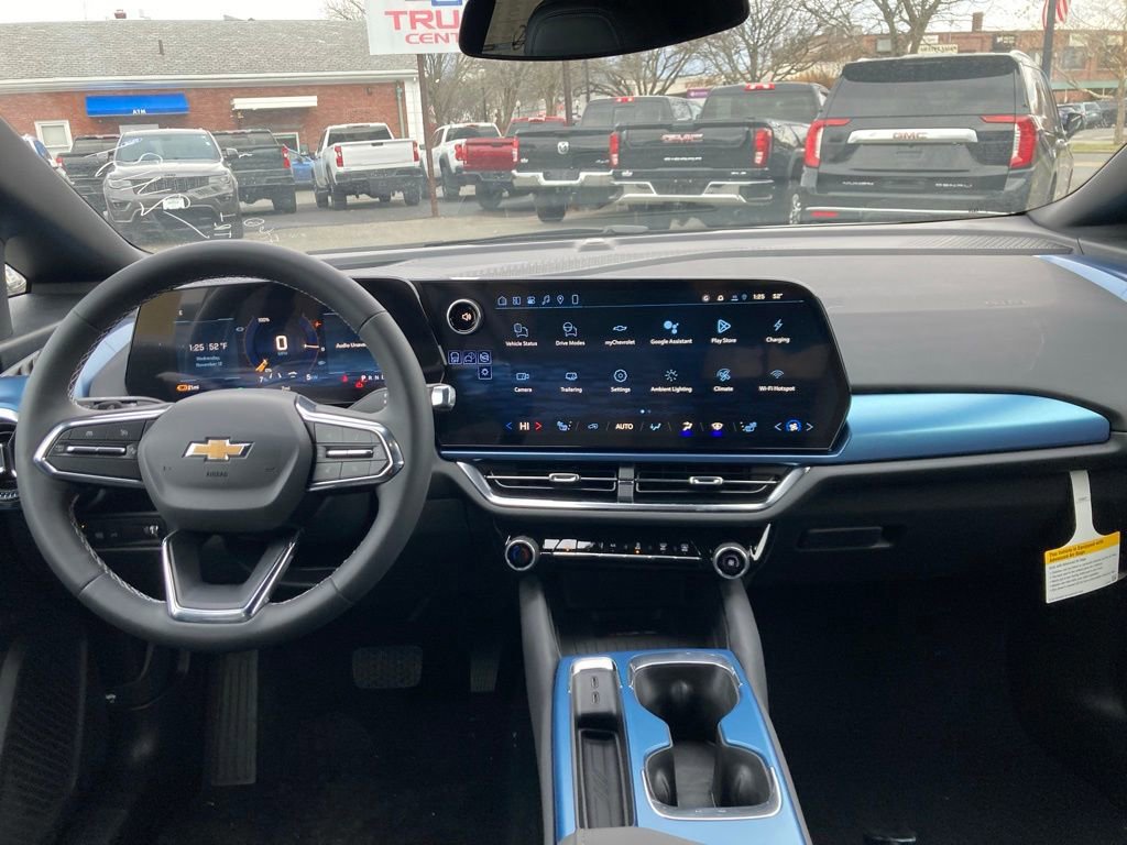 New 2026 Chevrolet Equinox EV LT image 11