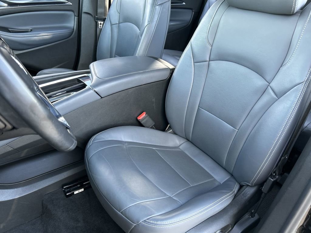 Used 2023 Buick Enclave Essence FWD image 19