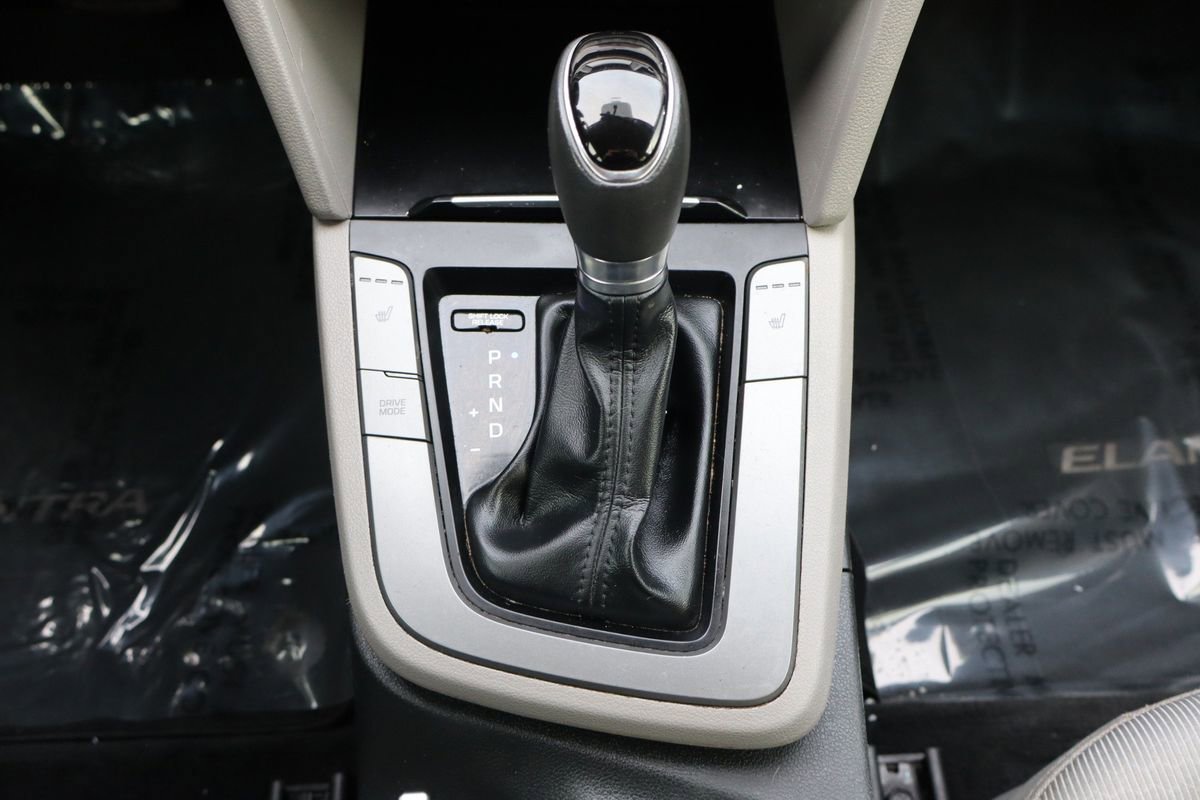 Used 2017 Hyundai Elantra ECO w/ Cargo Package image 36