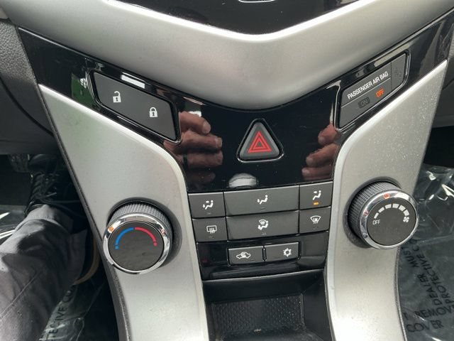 Used 2014 Chevrolet Cruze LT FWD image 23