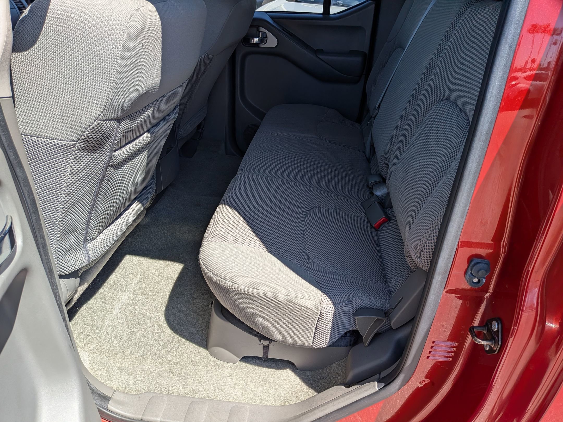 Used 2016 Nissan Frontier SV w/ SV Value Truck Package image 24