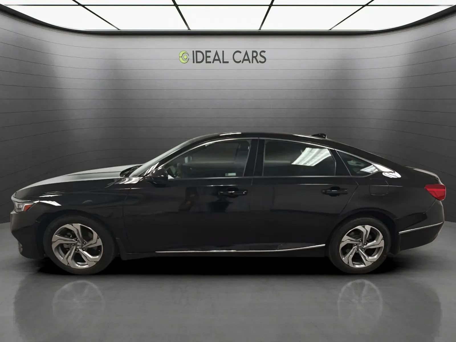 Used 2018 Honda Accord EX image 8