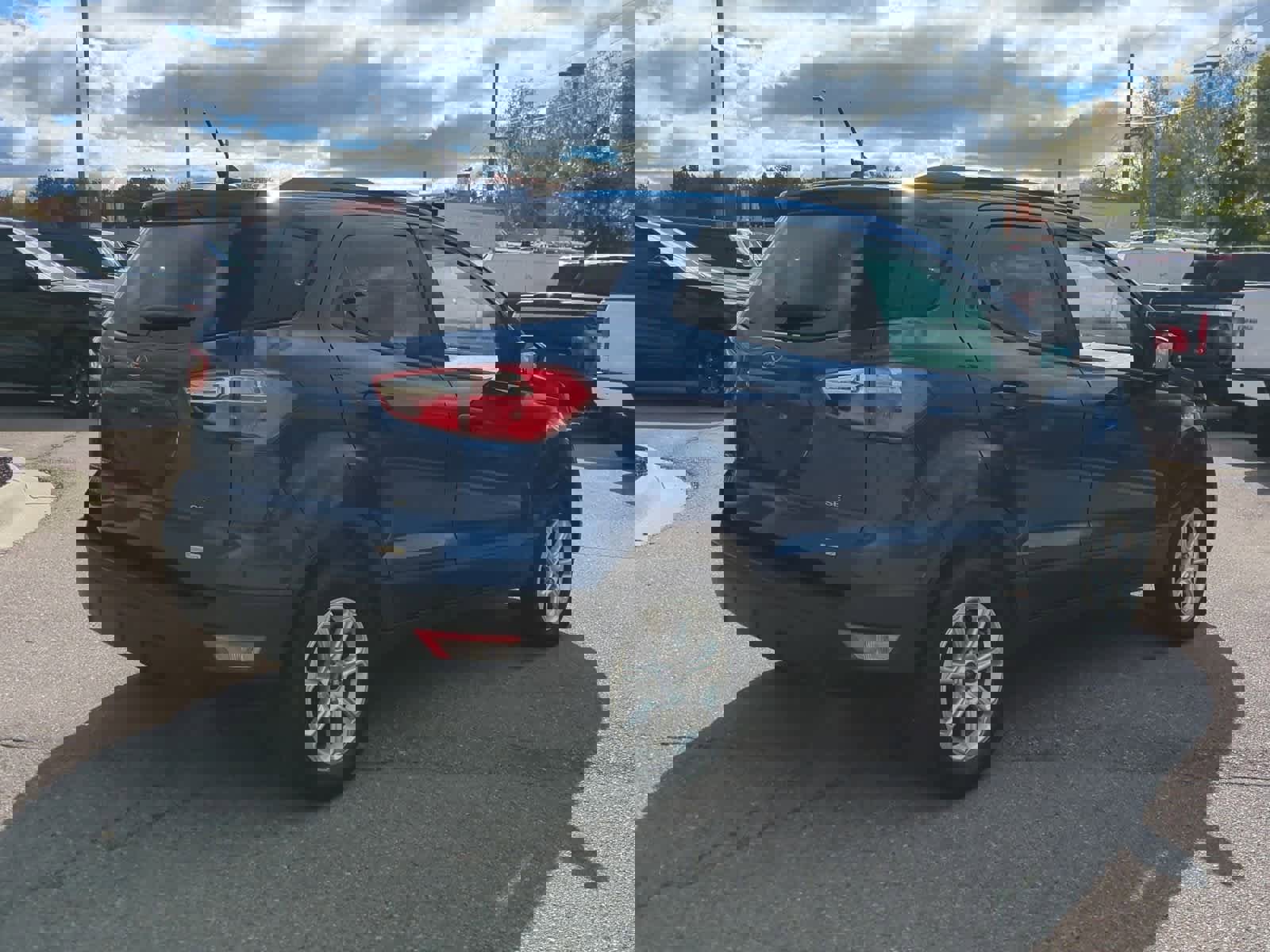 Used 2019 Ford EcoSport SE w/ SE Convenience Package image 8