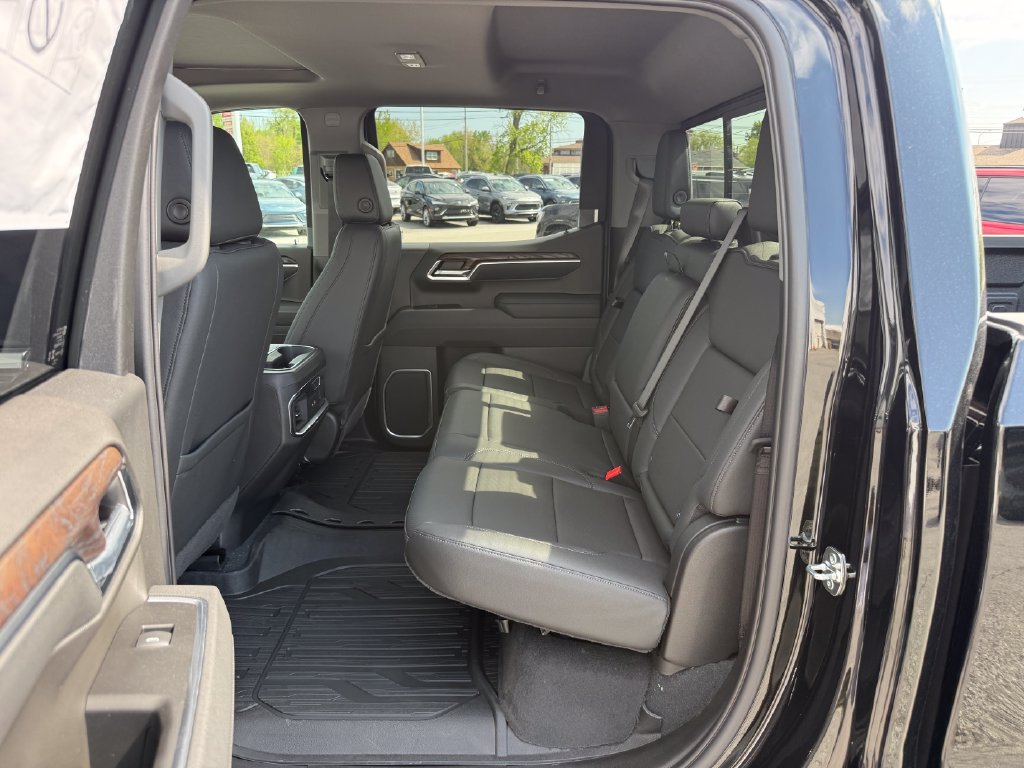 New 2026 GMC Sierra 1500 SLT w/ SLT Premium Plus Package AWD/4WD image 23