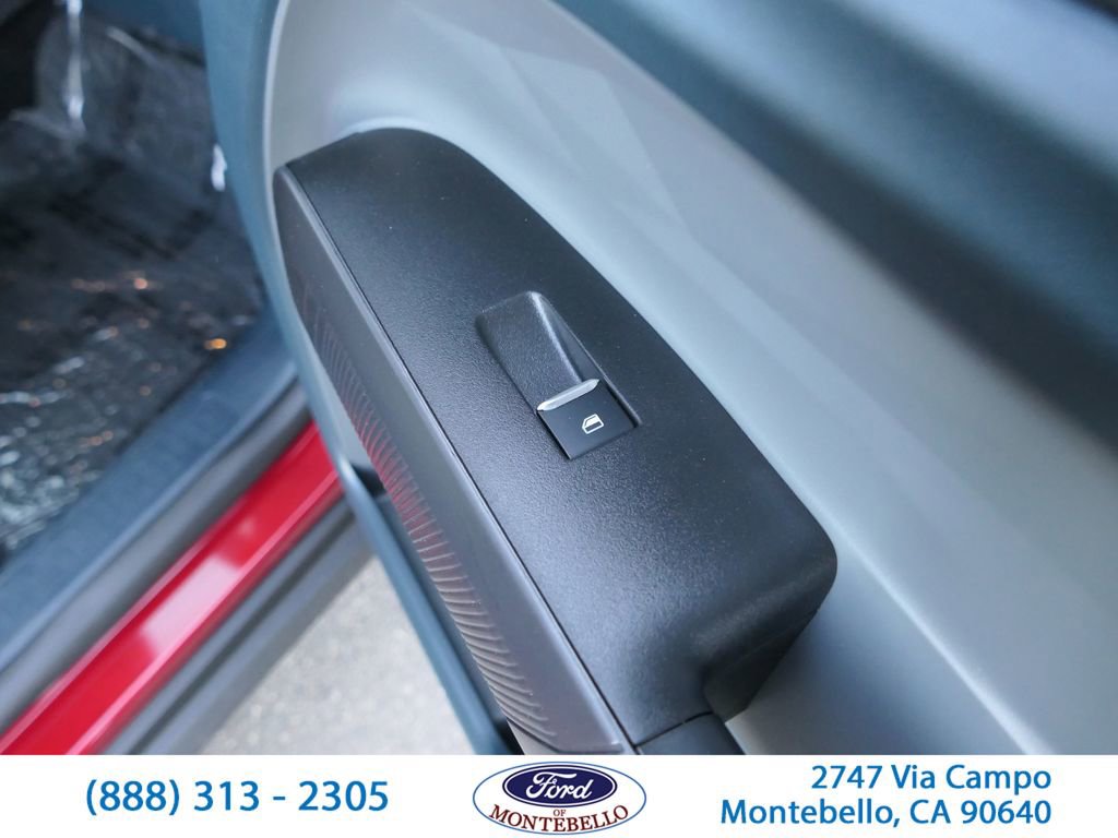 Used 2026 Ford Maverick Lariat w/ Black Appearance Package AWD/4WD image 27