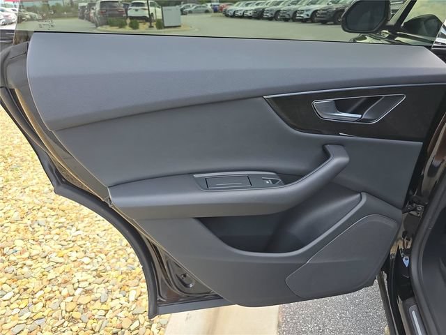 Used 2022 Audi Q8 Premium AWD/4WD image 14