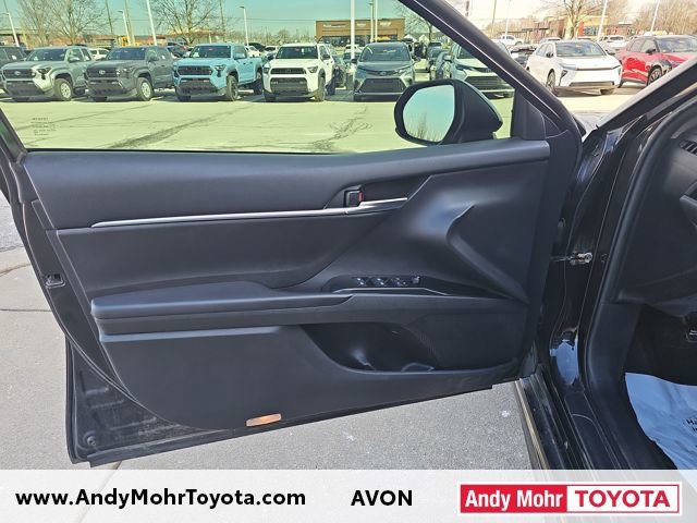 Used 2019 Toyota Camry SE image 11