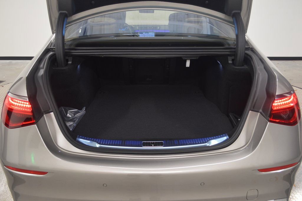 Used 2024 Mercedes-Benz S 580e 4MATIC Sedan image 39