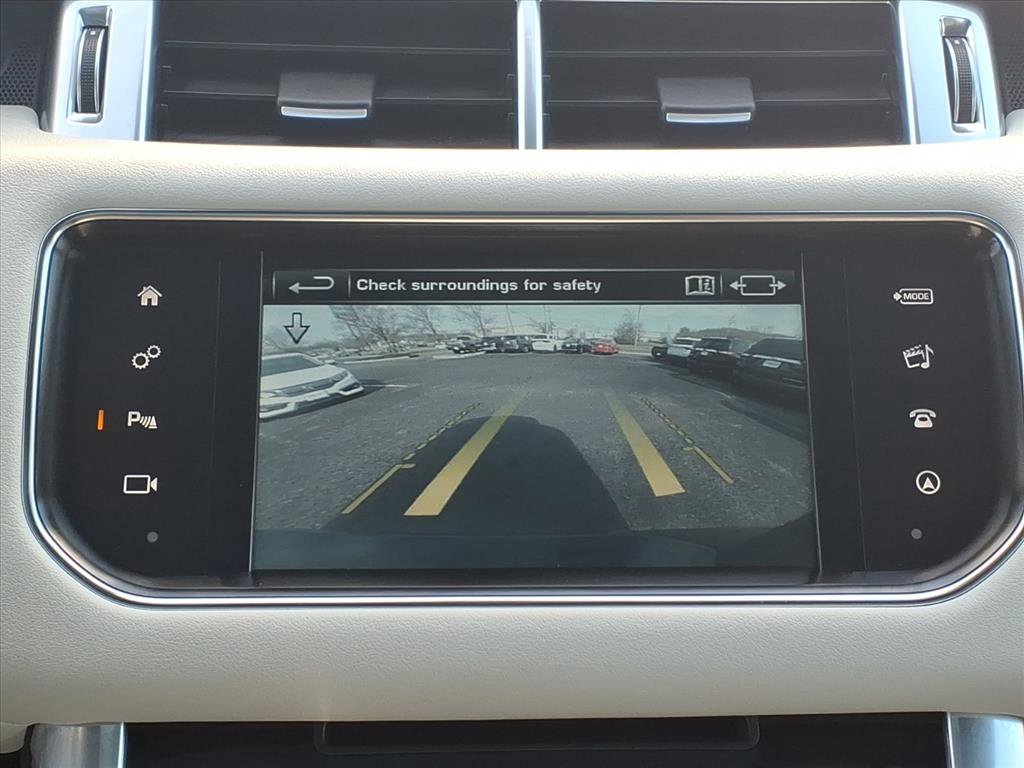 Used 2016 Land Rover Range Rover Sport HSE image 17