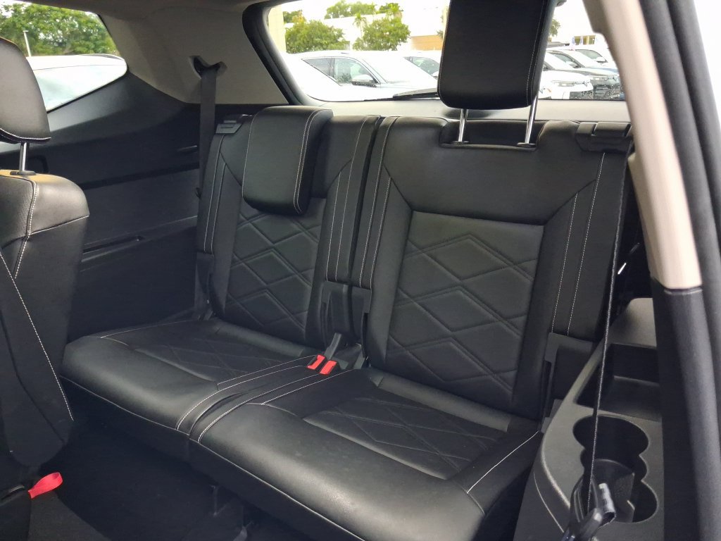 Certified 2024 Volkswagen Atlas SE FWD image 17