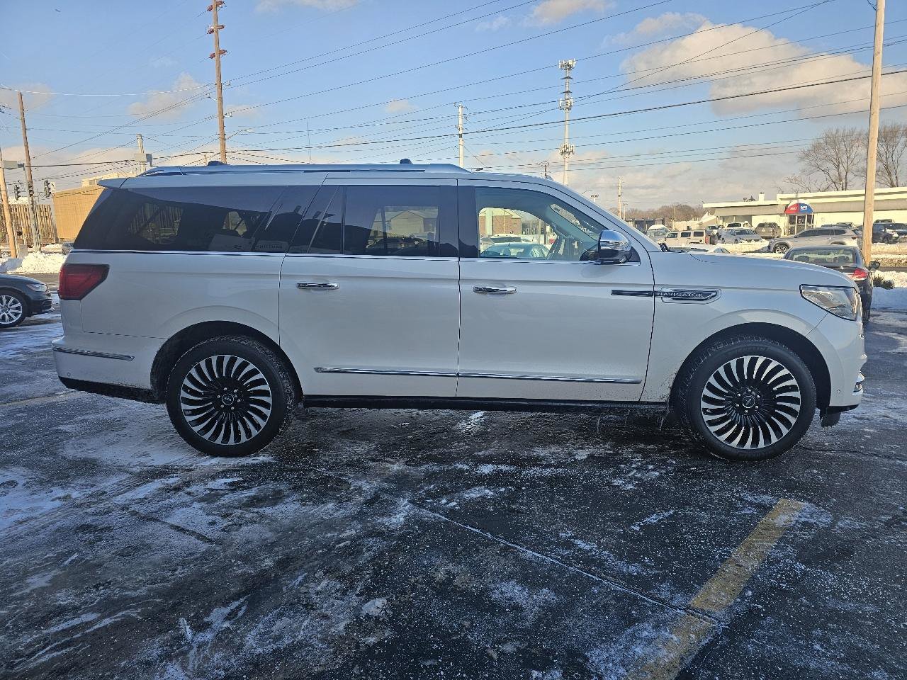 Used 2018 Lincoln Navigator L Black Label w/ Cargo Package AWD/4WD image 4