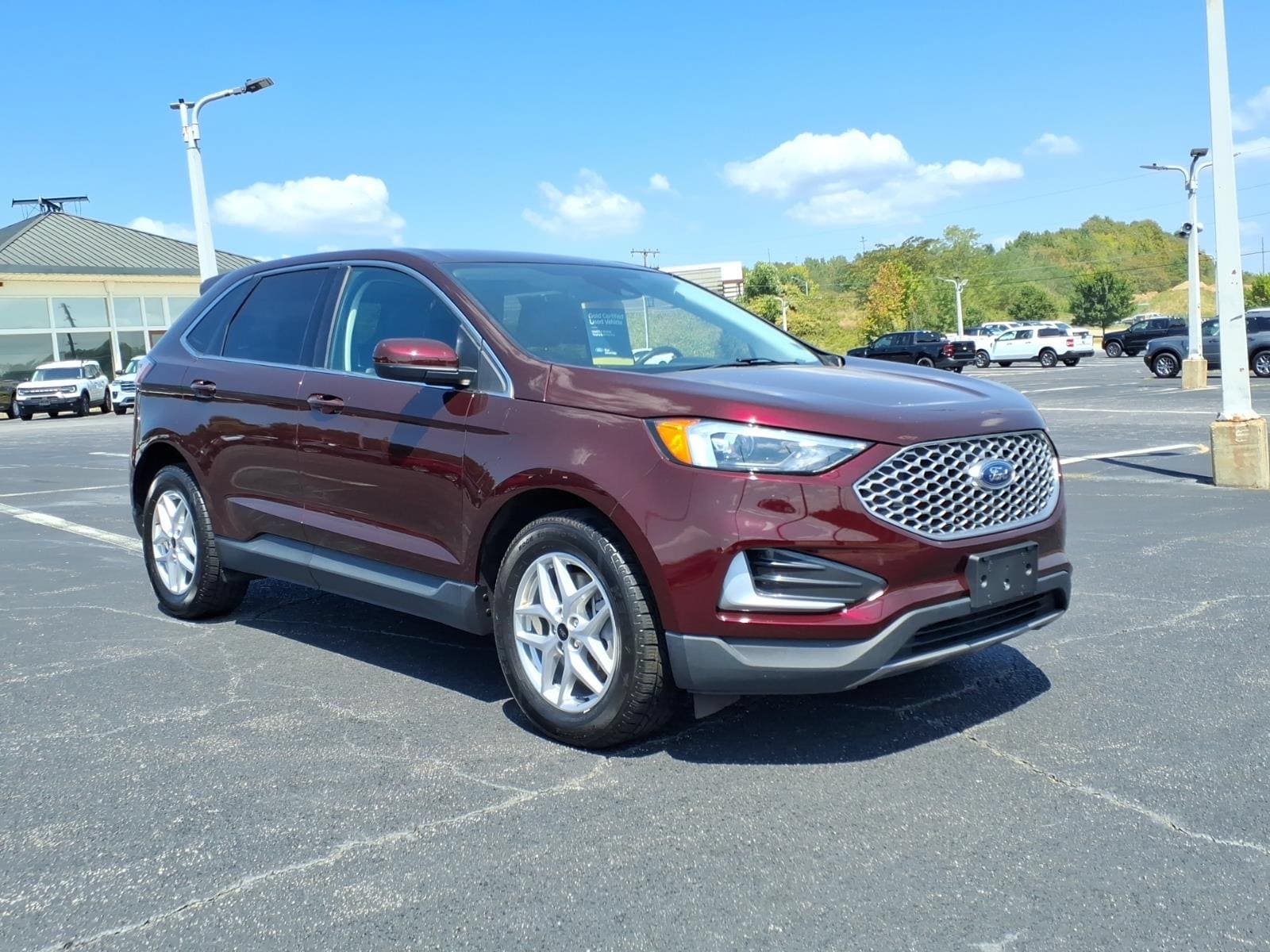 Certified 2024 Ford Edge SEL AWD/4WD image 2