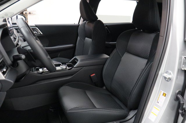 New 2026 Mitsubishi Outlander ES AWD/4WD image 7