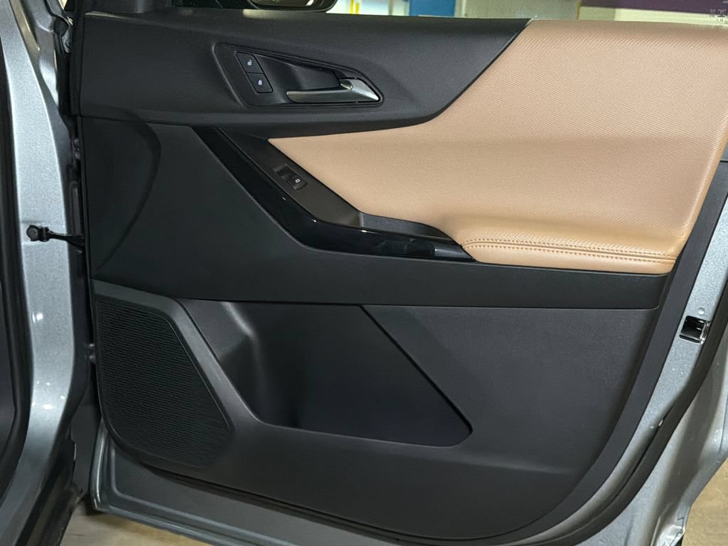 Used 2025 Chevrolet Equinox ACTIV FWD image 15