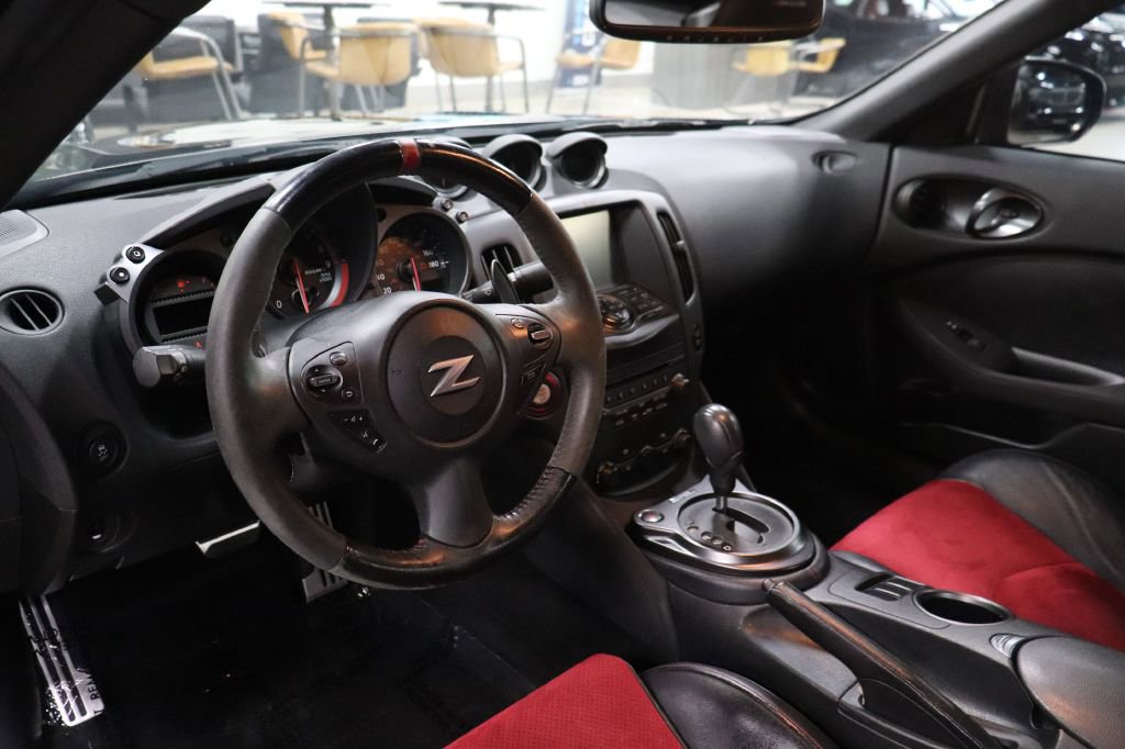 Used 2016 Nissan 370Z NISMO image 12