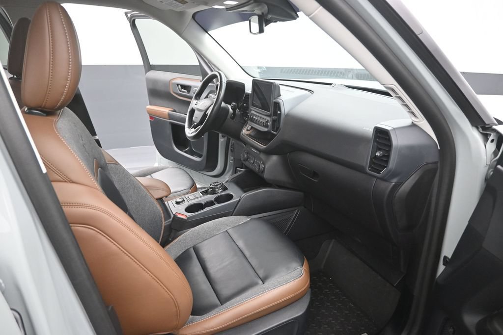 Used 2023 Ford Bronco Sport Outer Banks w/ Tech Package AWD/4WD image 14