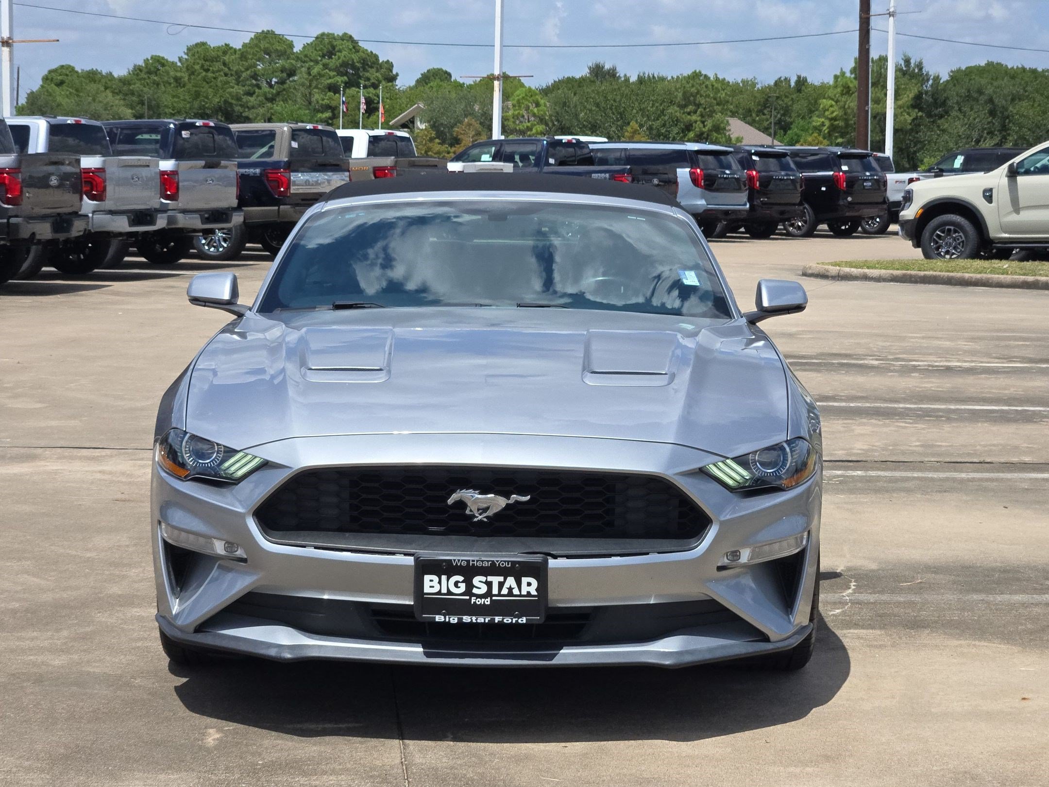 Used 2020 Ford Mustang Premium RWD image 11
