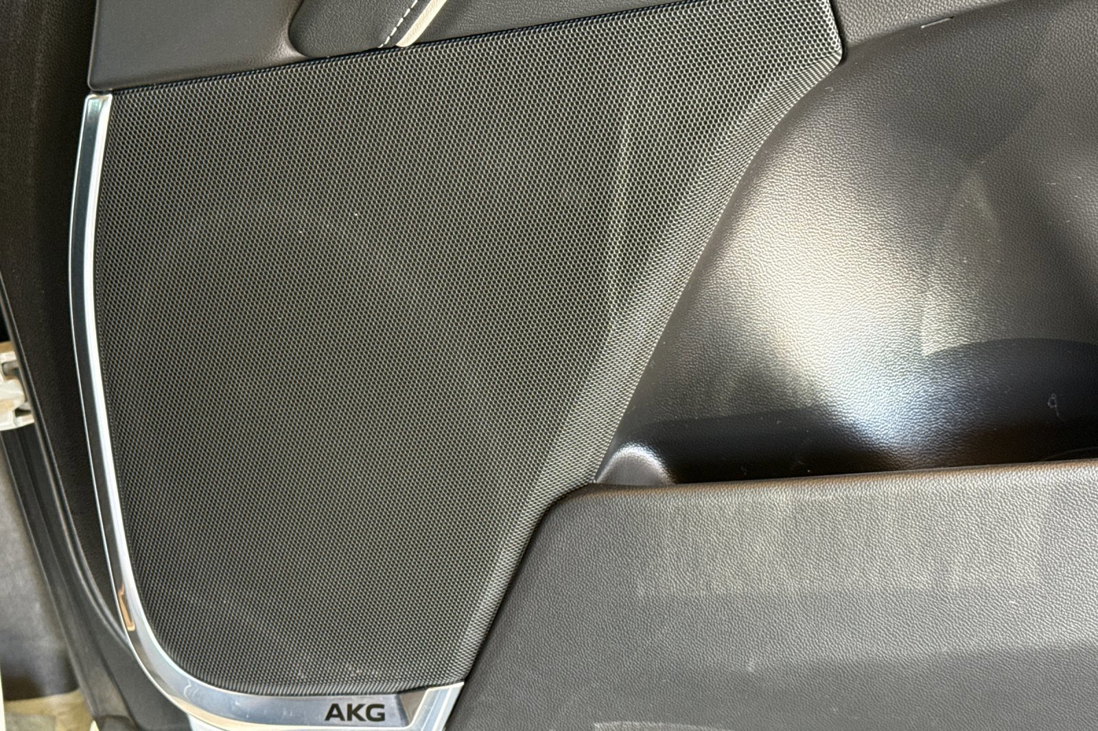 Used 2023 Cadillac Escalade ESV Sport w/ Touring Package AWD/4WD image 24