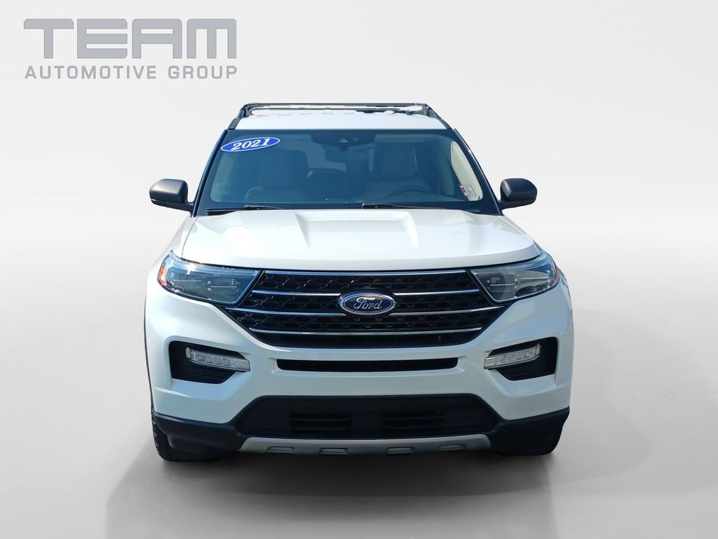 Used 2021 Ford Explorer XLT w/ Equipment Group 202A RWD image 2