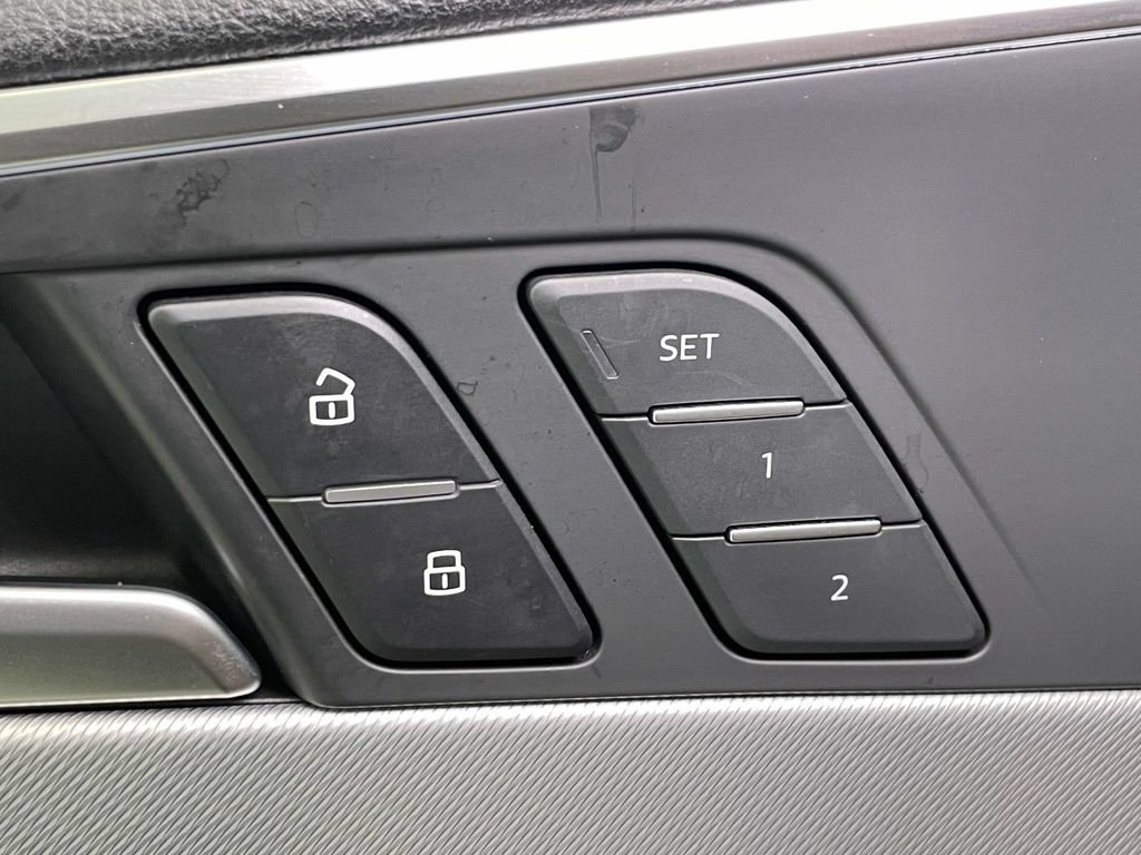 Used 2019 Audi A4 2.0T Prestige AWD/4WD image 29