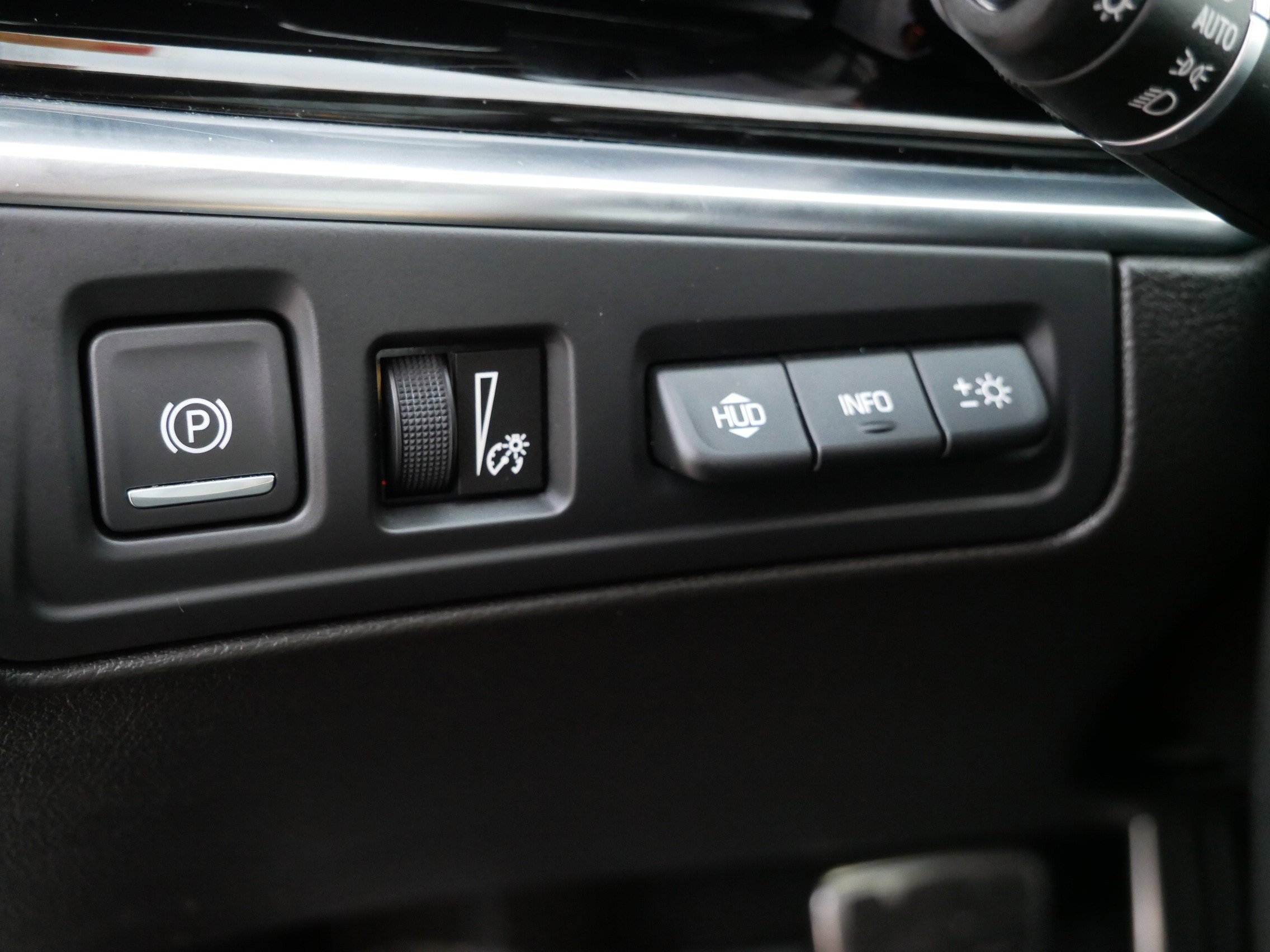 Used 2023 Cadillac XT6 Sport w/ Platinum Package AWD/4WD image 17