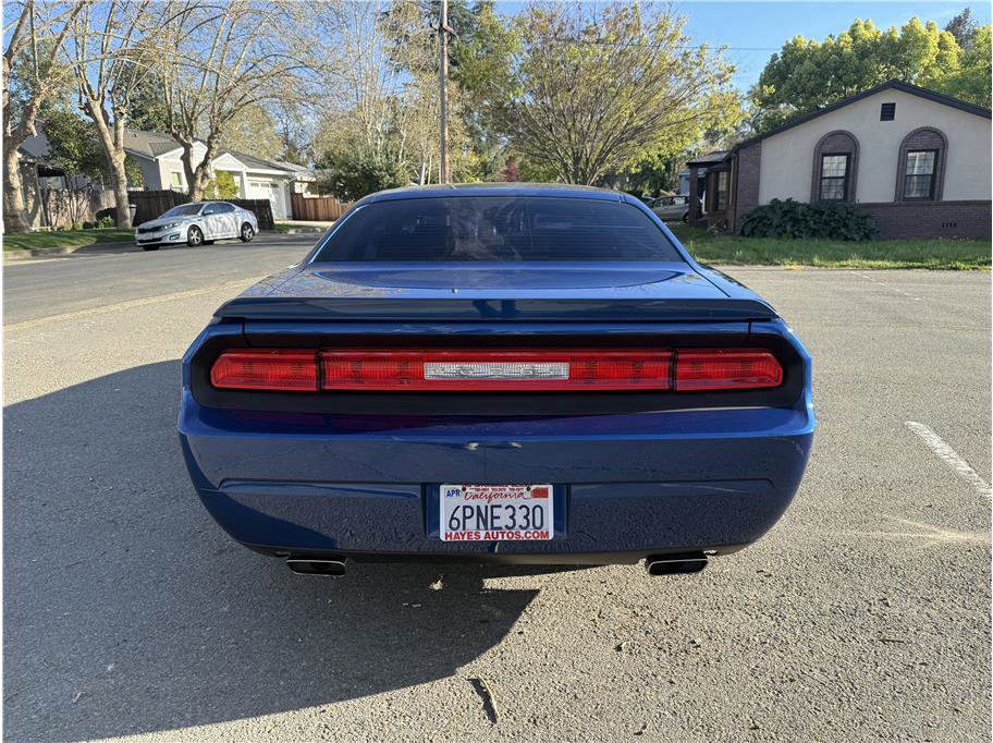 Used 2010 Dodge Challenger R/T w/ Sound Group RWD image 6