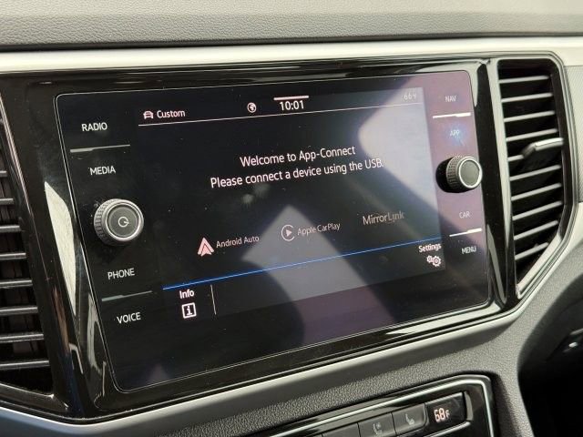 Used 2022 Volkswagen Atlas SEL Premium image 26