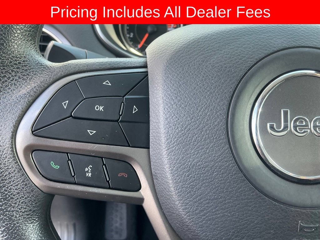 Used 2020 Jeep Cherokee Latitude FWD image 14