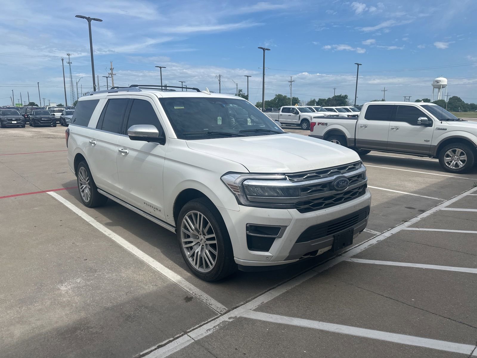 Used 2023 Ford Expedition Max Platinum AWD/4WD image 7