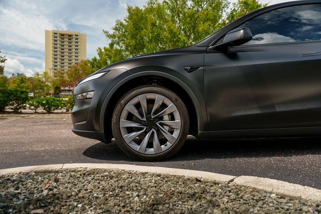 Used 2026 Tesla Model Y 2WD image 20